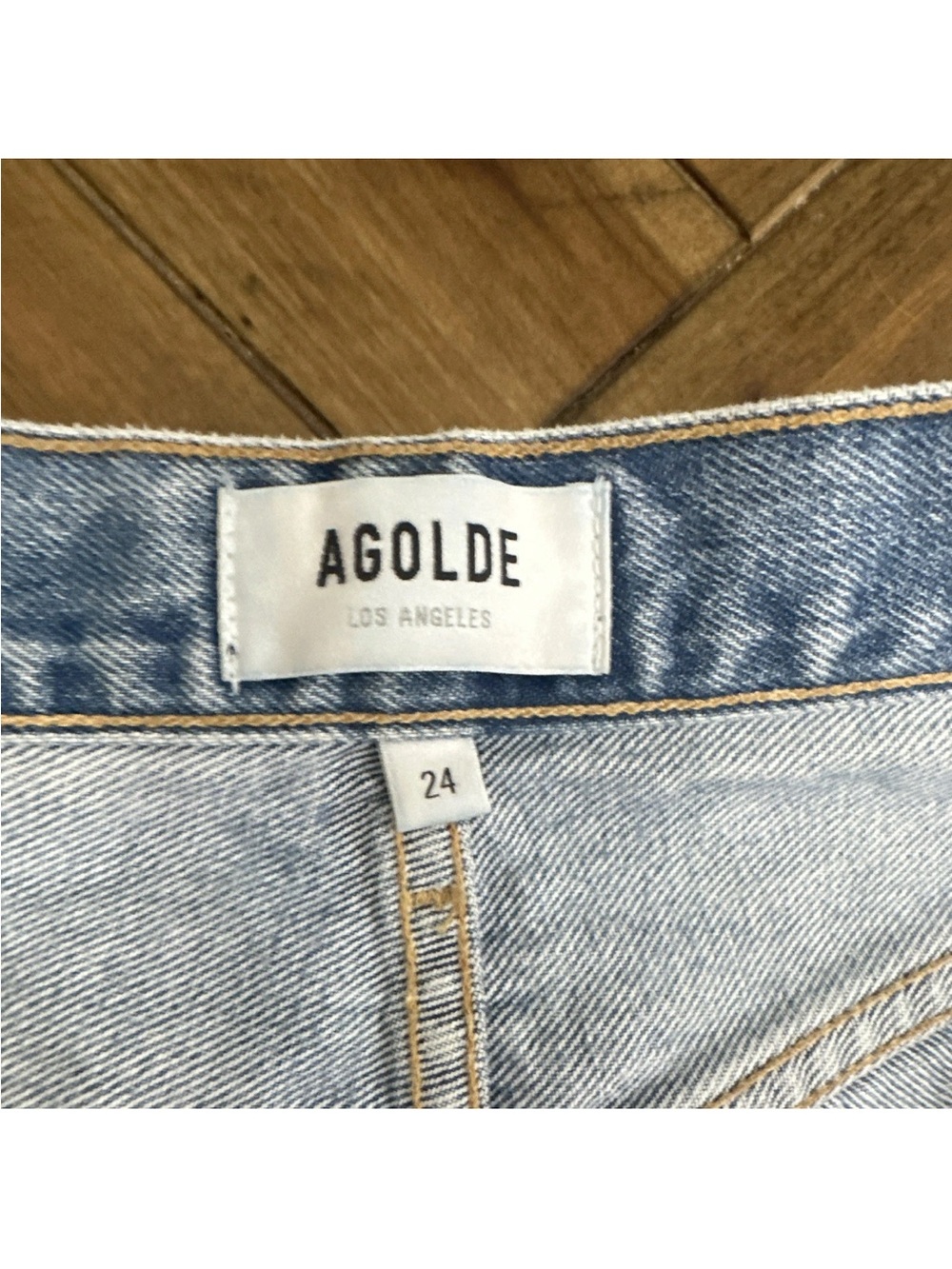 Agolde light blue denim jeans with contrast stitching